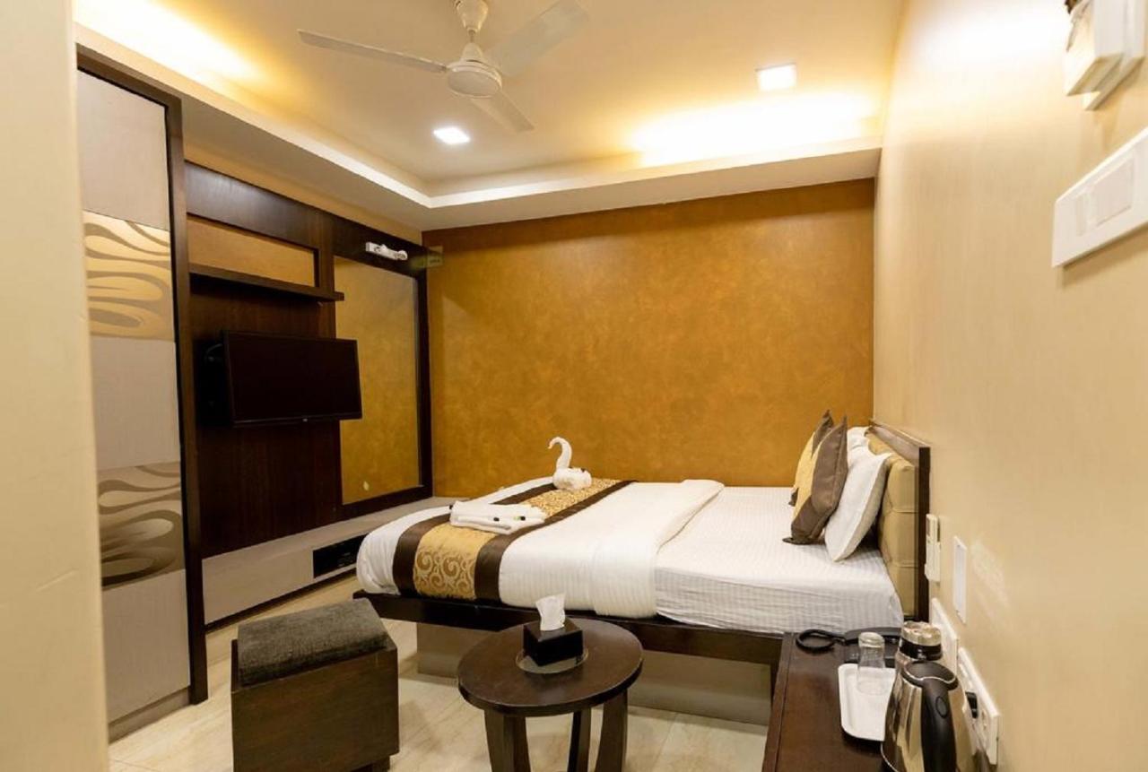Hotel The Westend Green 뉴델리 외부 사진