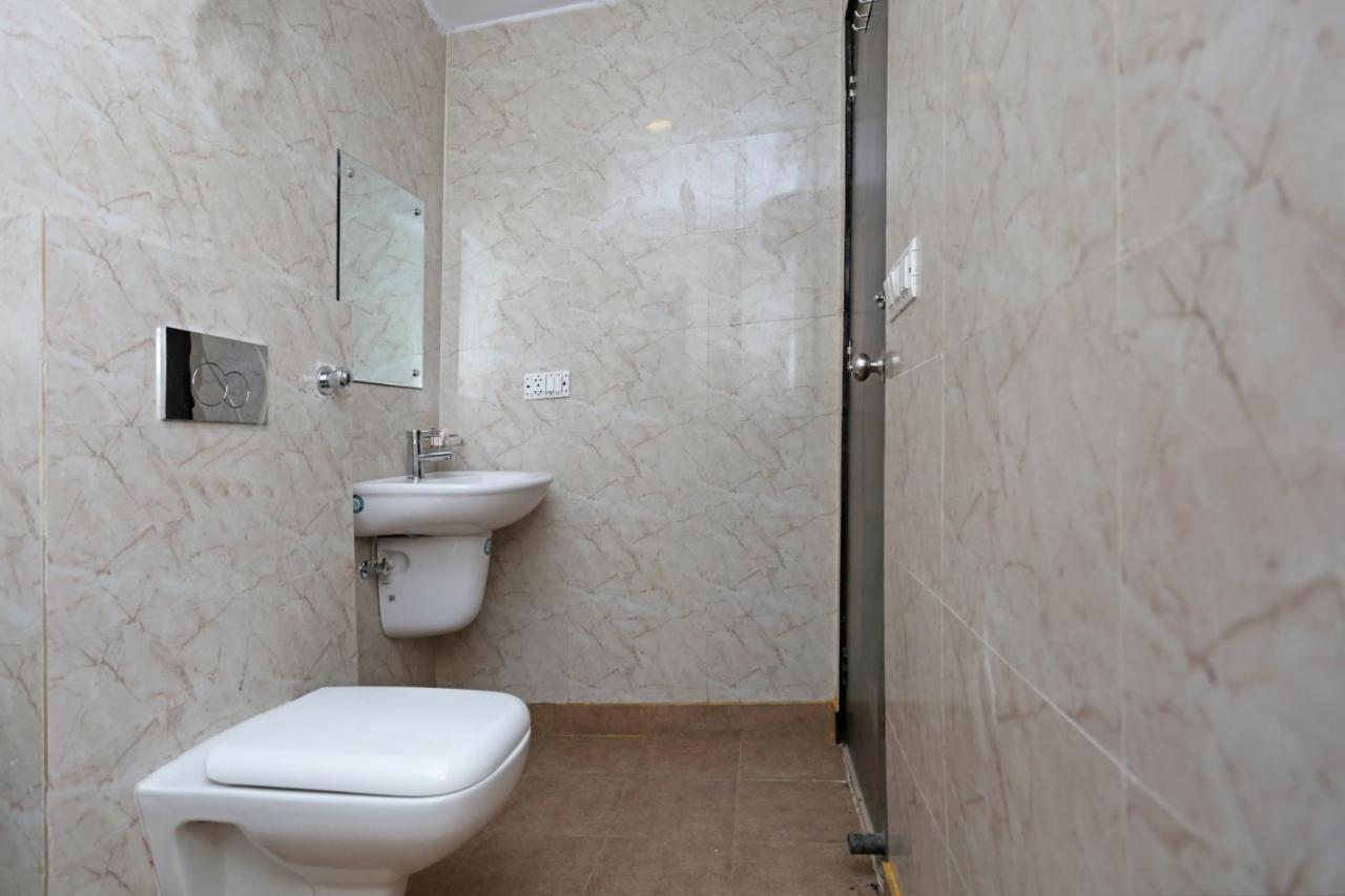 Hotel The Westend Green 뉴델리 외부 사진