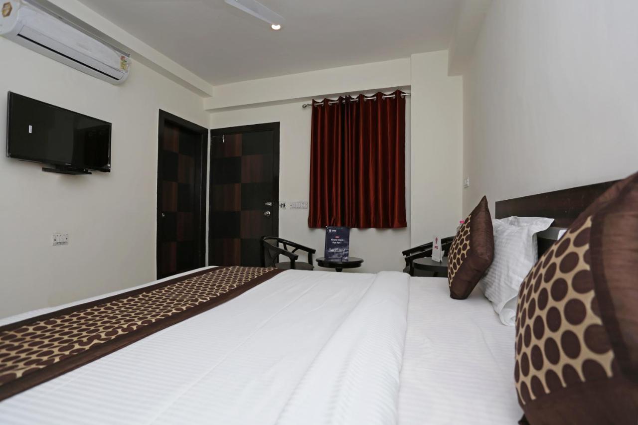 Hotel The Westend Green 뉴델리 외부 사진